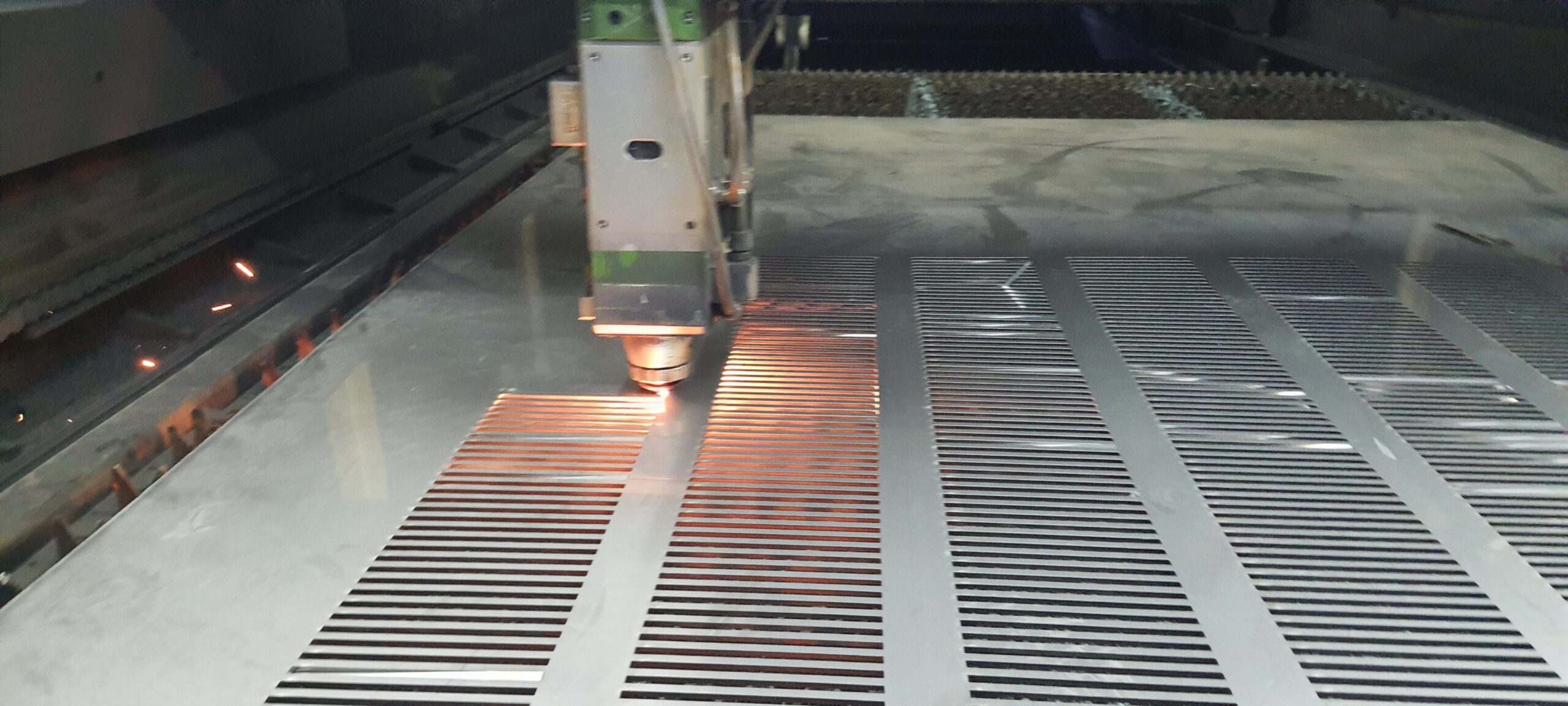 ankara metal lazer kesim, ankara metal kesim cnc lazer kesim, cnc lazer kesim fason, cnc lazer metal kesim makinası fiyatları